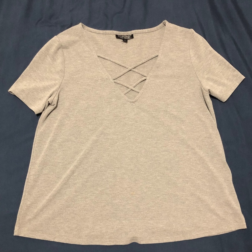 gray criss-cross v-neck t-shirt